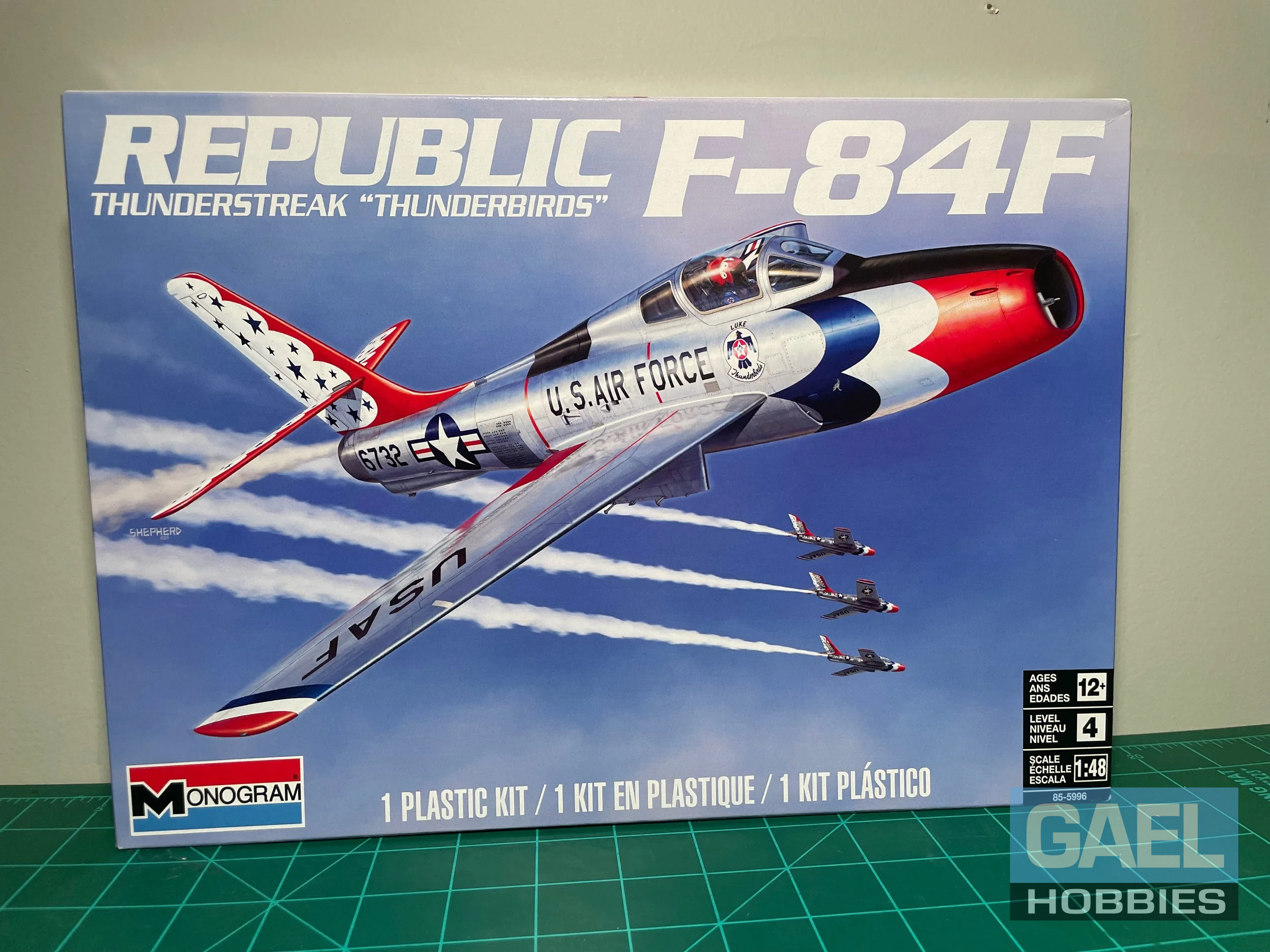 1/48 Monogram Republic F-84F Thunderstream "Thunderbirds"