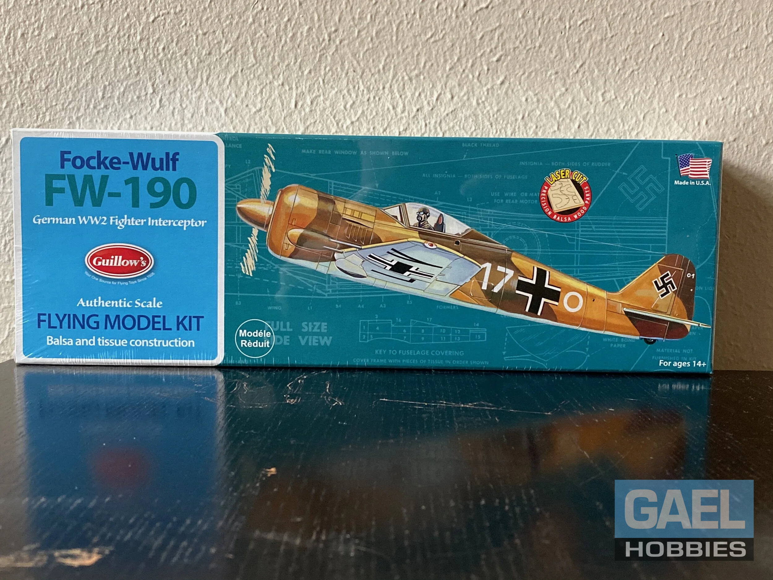 Guillow's Focke-Wulf FW-190 16.5" Wingspan Kit# 502