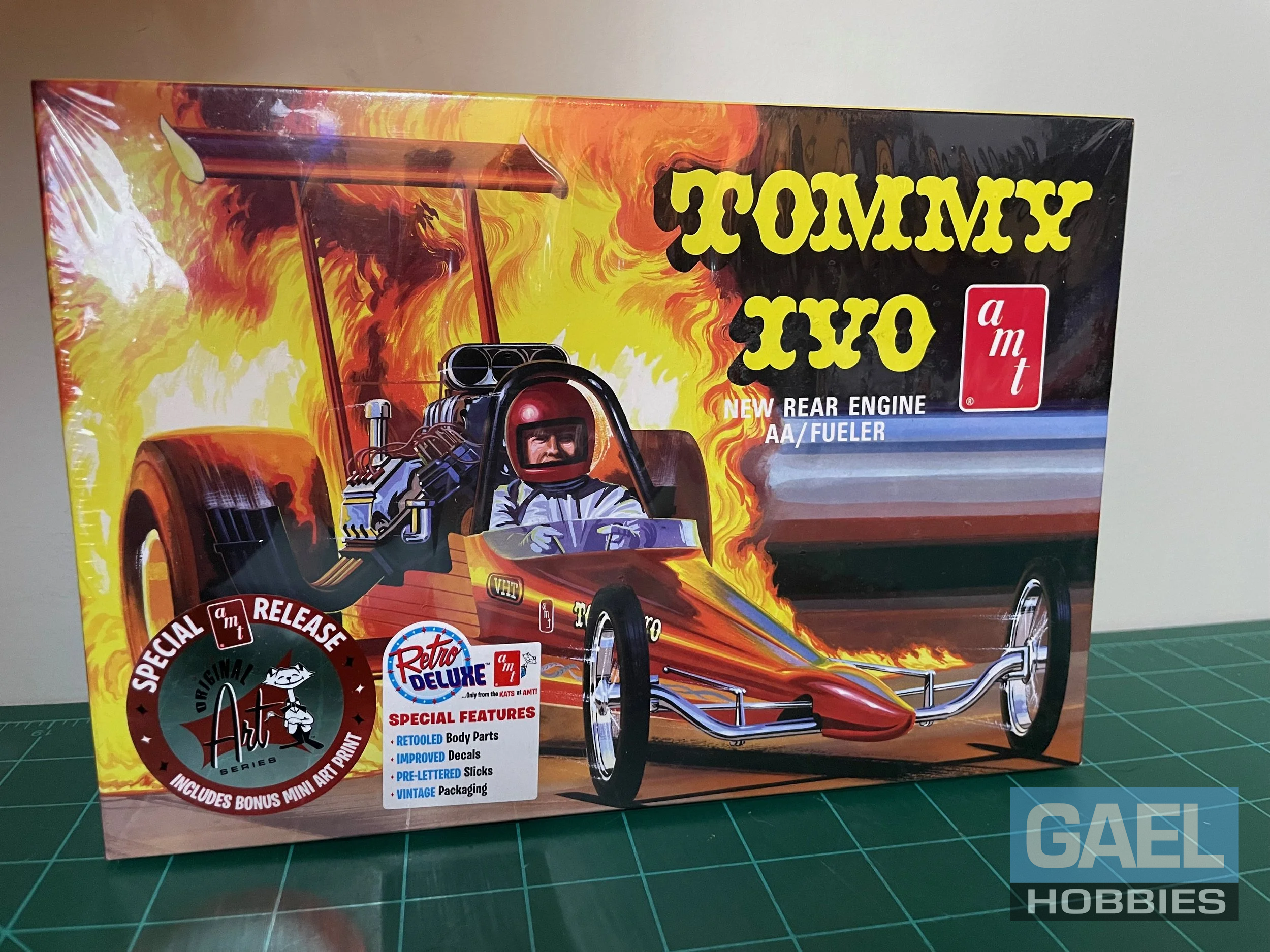 1/25 AMT Tommy Ivo Rear Engine AA Fueler with Bonus Mini Art Print #1253/12
