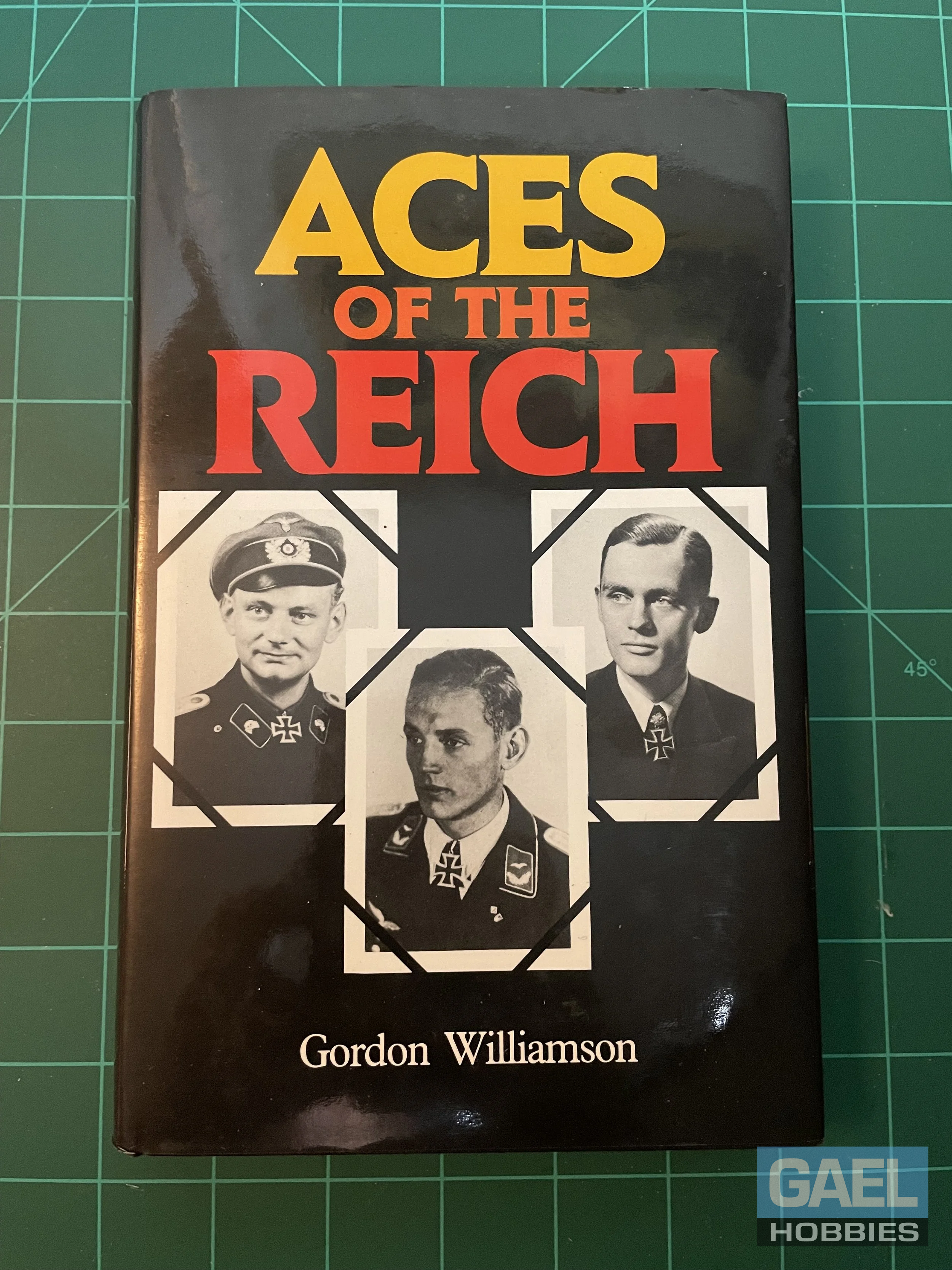 Aces of the Reich - ISBN: 0-85368-986-5 (USED BOOK)