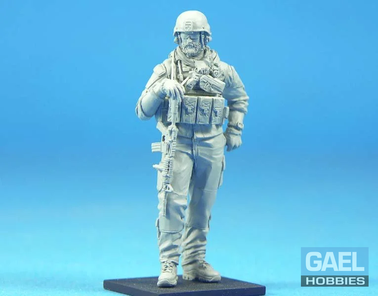 1/35 Legend Production US ODA Warrant Officer #LF0135