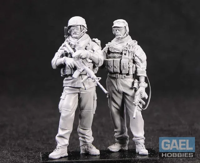 1/35 Legend Production C2 Element, SF Team Leader & Team Sergeant #LF0140