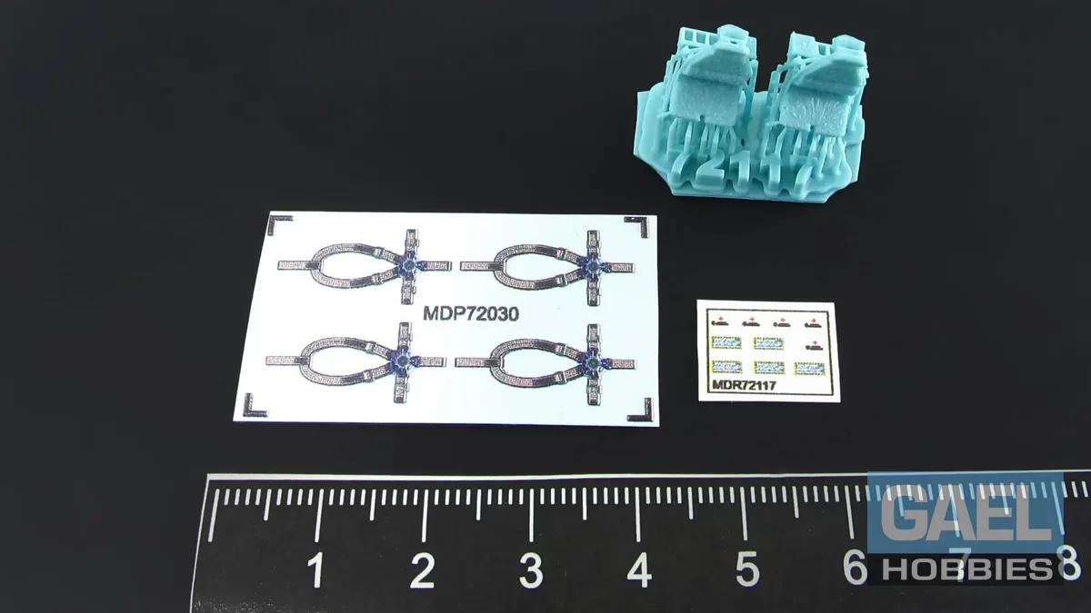 1/72 Metallic Details Pilot Seats for UH-60, SH-60, MH-60 Early #MDR72117